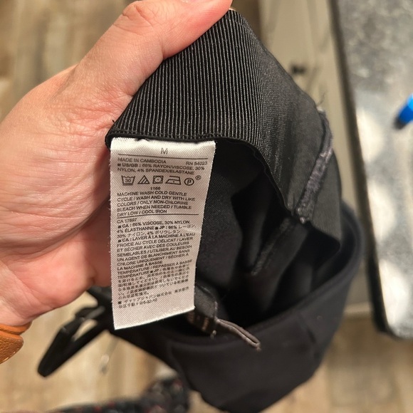 Banana Republic High Rise Flare pull on pants - Picture 10 of 10